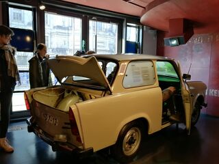 Nostalgie: Trabbi im DDR-Museum